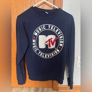 MTV size MED navy blue long sleeve t-shirt w puffy middle logo /sleeve words
